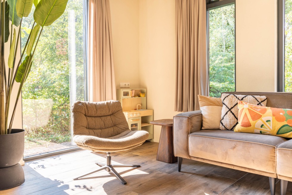 woonkamer-luxe-vakantiewoning-8-tot-10-personen-drenthe.jpg