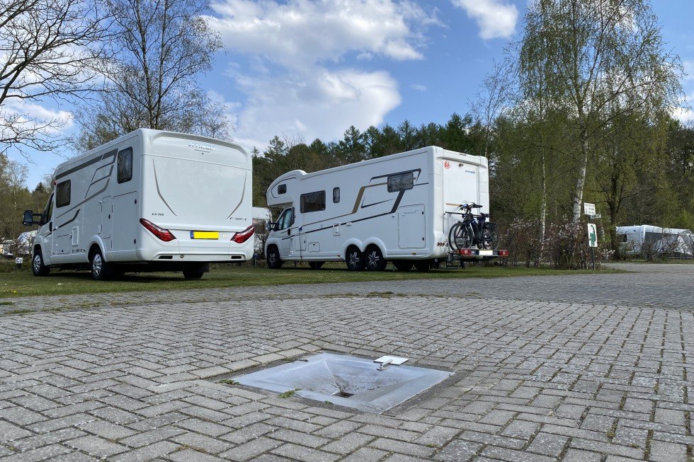 camperplaatsen-assen-met-voorzieningen-camping-de-berken.jpg