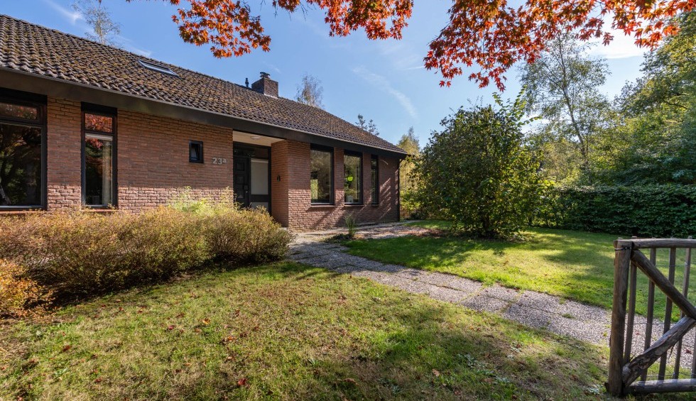 vrijstaand-vakantiehuis-drenthe-tuin.jpg