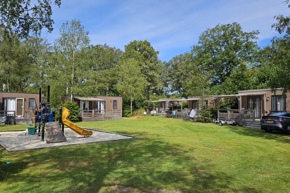 chalets-met-speeltuin-camping-nabij-anloo.jpg