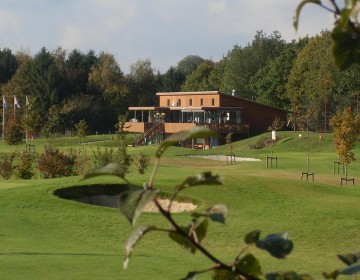 Country golf ees.jpg