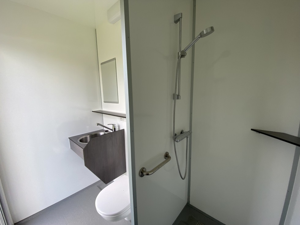 Privé sanitair op camping in Drenthe.jpg