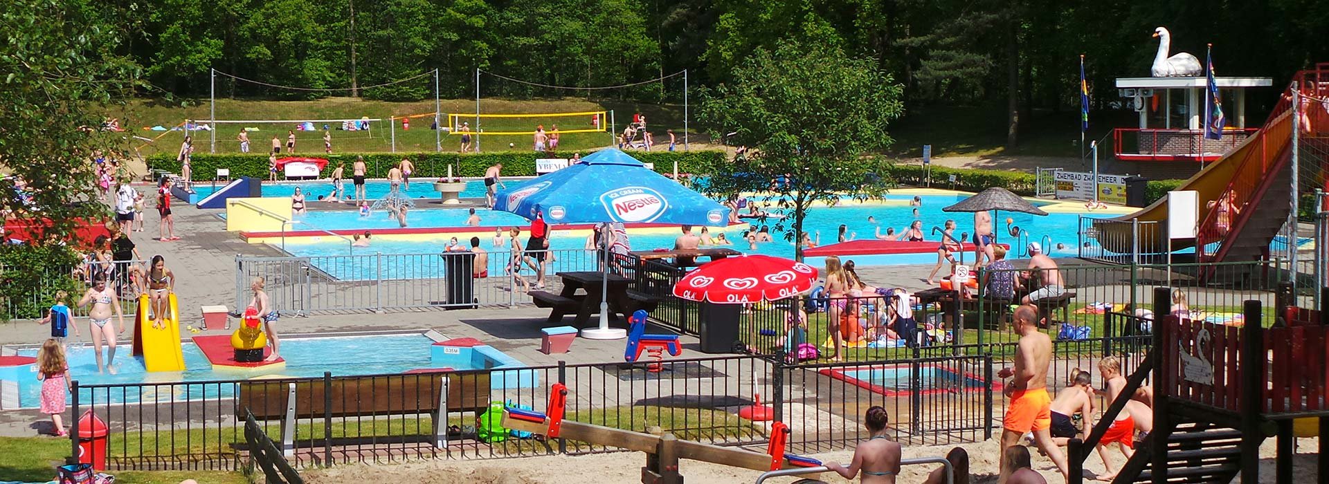 Zwemmen in Drenthe bij Zwembad het zwanemeer.jpg