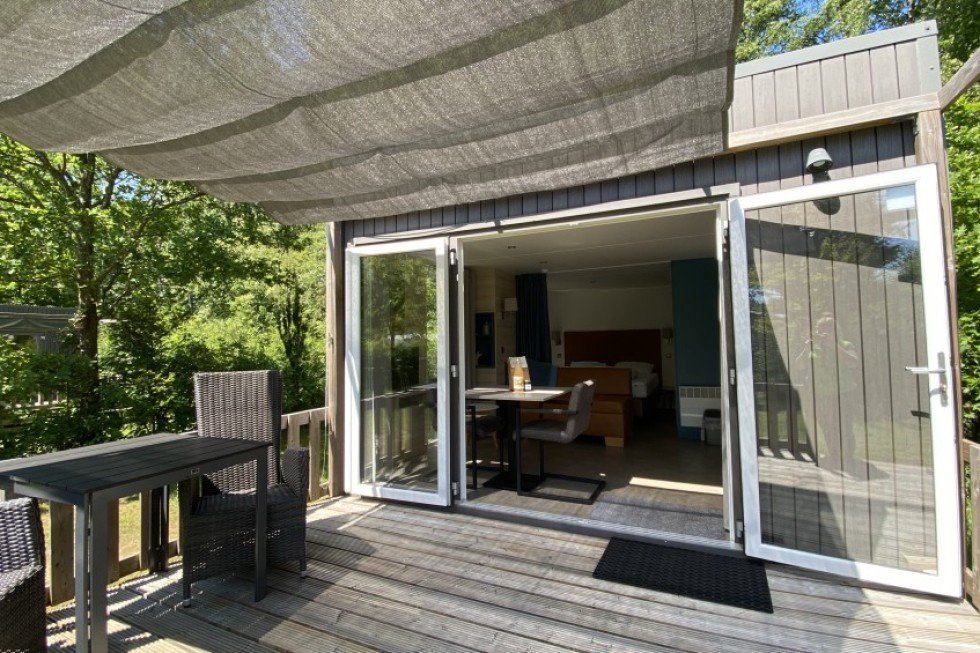 vakantiewoning-rolde-chalet-openslaande-deuren.jpg